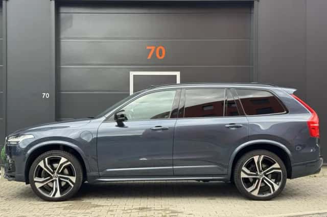Volvo XC90 (2020) thumbnail 2