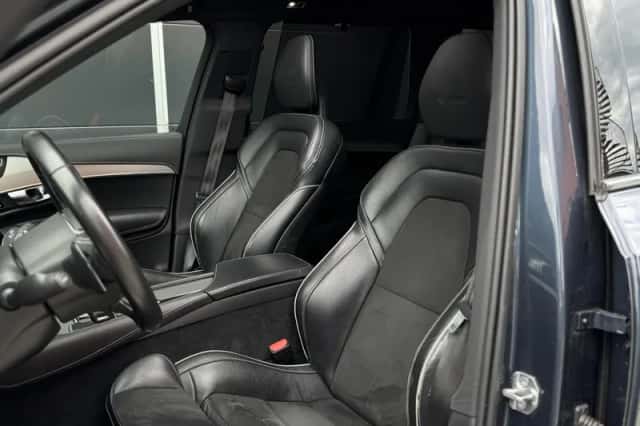 Volvo XC90 (2020) thumbnail 5