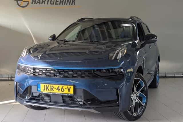 Lynk & Co 01 (2024) thumbnail 3
