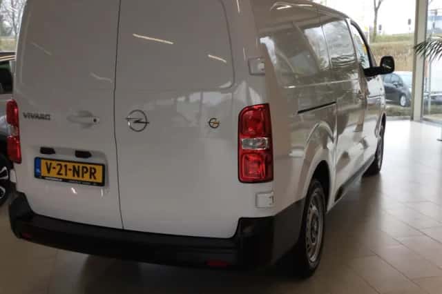 Opel Vivaro (2024) thumbnail 4