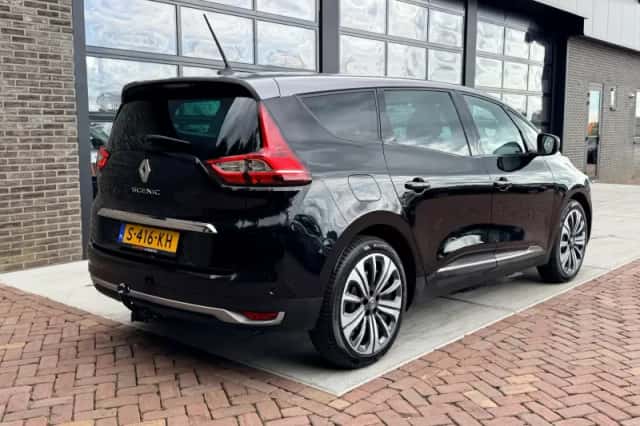 Renault Grand Scénic (2021) thumbnail 2