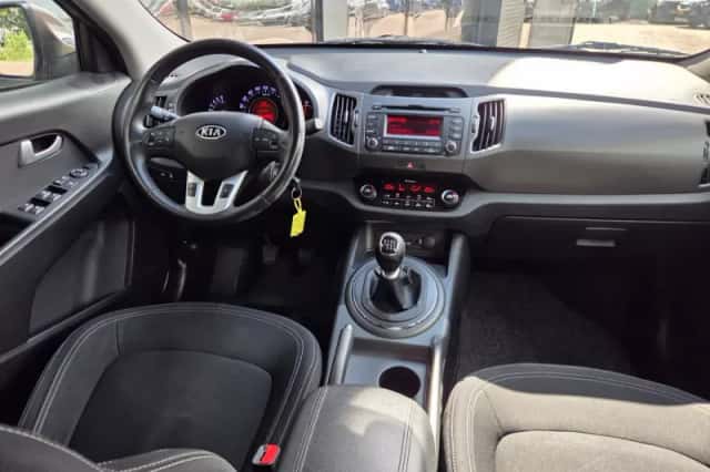 Kia Sportage (2012) thumbnail 3