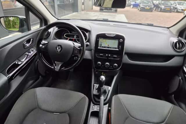 Renault Clio (2013) thumbnail 3