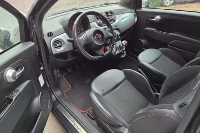 Fiat 500 (2014) thumbnail 4