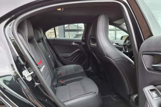 Mercedes-Benz A-Klasse (2013) thumbnail 4