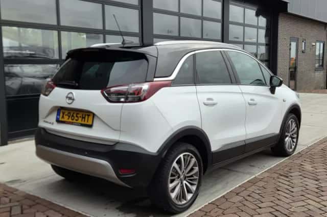 Opel Crossland X (2018) thumbnail 2