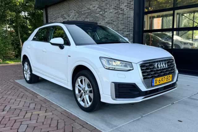 Audi Q2 (2017) thumbnail 5