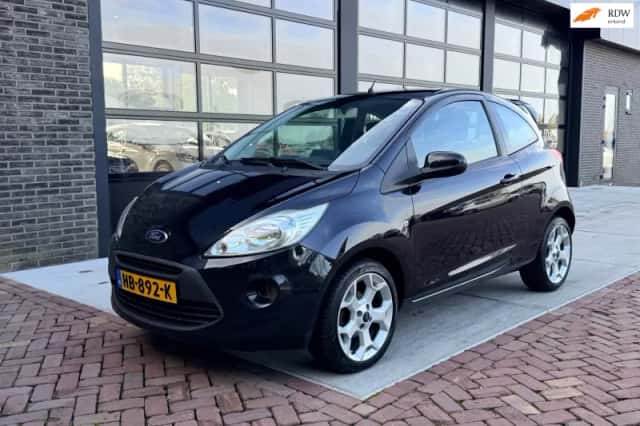 Ford Ka (2015) thumbnail 1