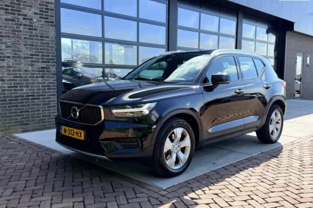 Volvo XC40 (2018) thumbnail 1