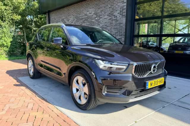 Volvo XC40 (2018) thumbnail 5