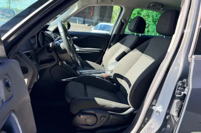 Opel Zafira (2013) thumbnail 4