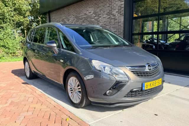 Opel Zafira (2013) thumbnail 5
