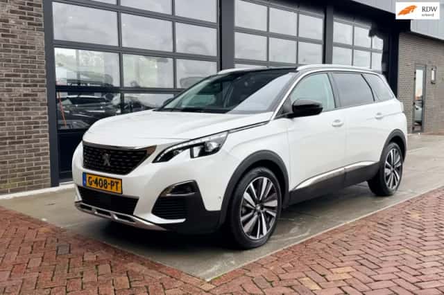 Peugeot 5008 (2019) thumbnail 1