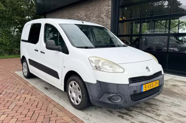 Peugeot Partner (2012) thumbnail 5