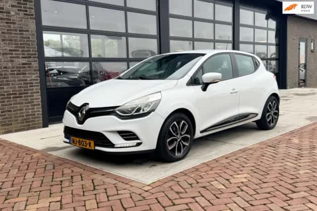 Renault Clio (2017) thumbnail 1