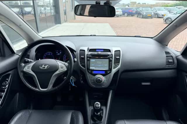 Hyundai ix20 (2014) thumbnail 3
