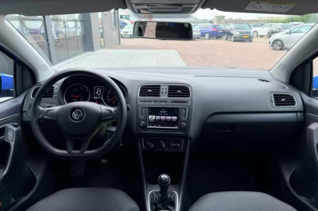 Volkswagen Polo (2016) thumbnail 3