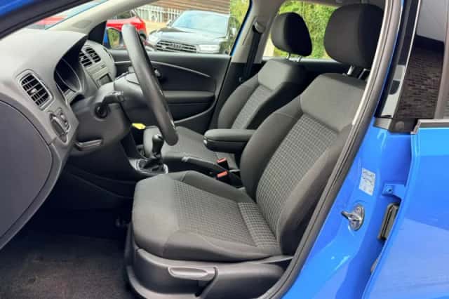 Volkswagen Polo (2016) thumbnail 4