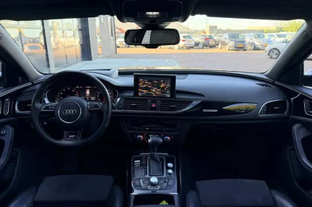 Audi A6 (2012) thumbnail 3