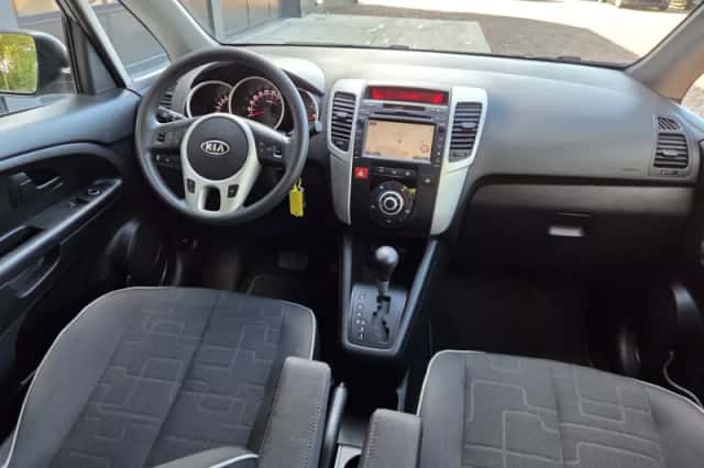 Kia Venga (2013) thumbnail 3