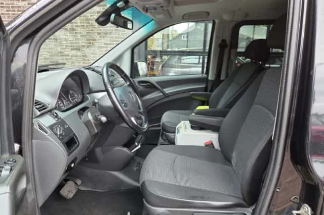 Mercedes-Benz Vito (2012) thumbnail 4