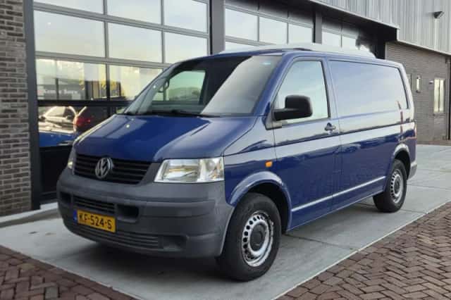Volkswagen Transporter (2006) thumbnail 1