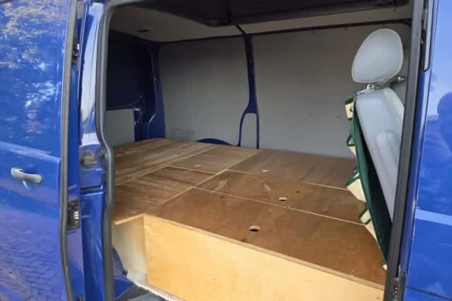 Volkswagen Transporter (2006) thumbnail 5