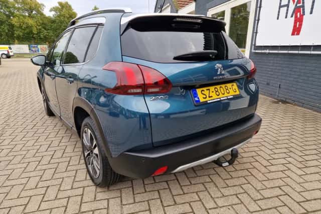 Peugeot 2008 (2018) thumbnail 2