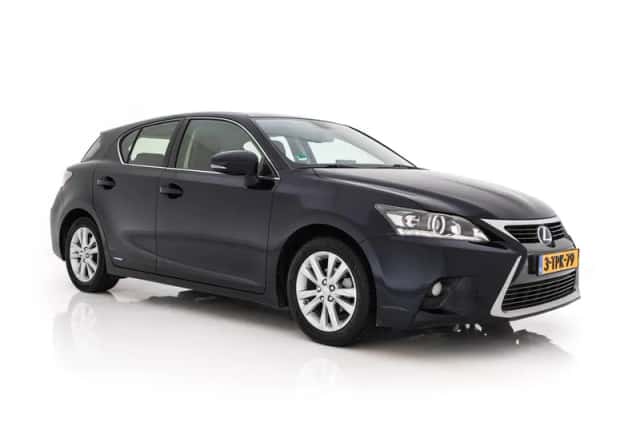 Lexus CT (2014) thumbnail 1