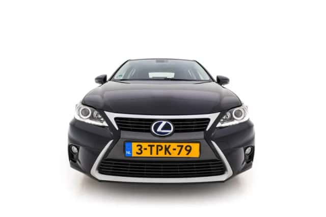 Lexus CT (2014) thumbnail 3