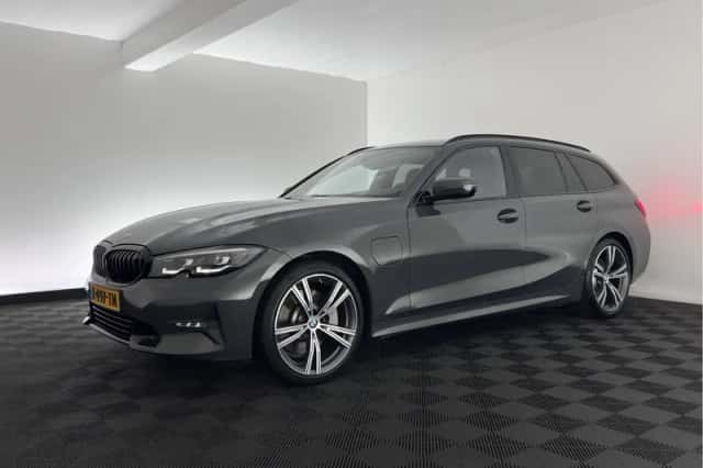 BMW 3-Serie (2021) thumbnail 4
