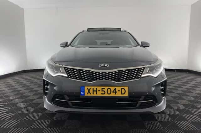 Kia Optima (2019) thumbnail 3