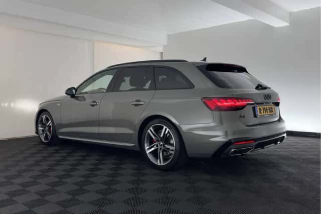 Audi A4 (2022) thumbnail 5
