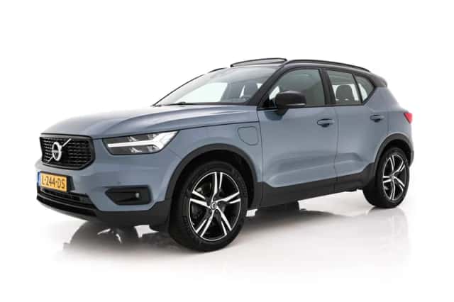 Volvo XC40 (2021) thumbnail 4