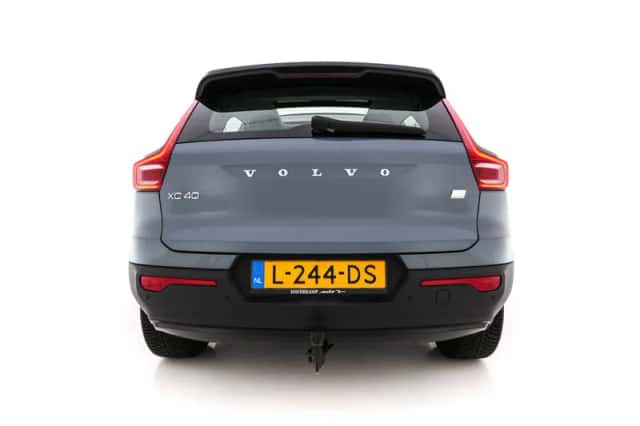 Volvo XC40 (2021) thumbnail 6