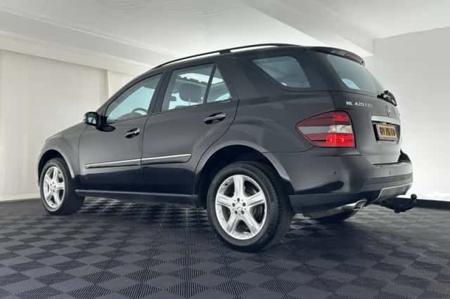 Mercedes-Benz M-Klasse (2008) thumbnail 4