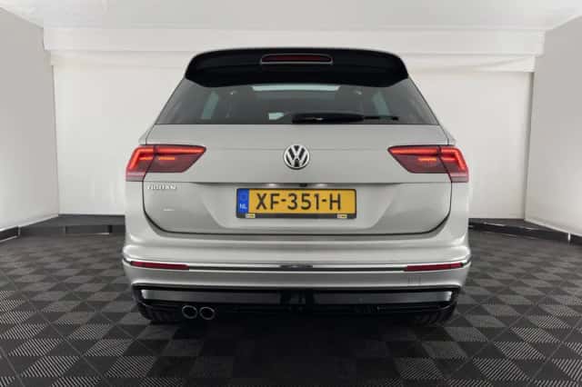 Volkswagen Tiguan (2019) thumbnail 6