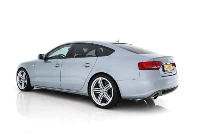 Audi A5 (2010) thumbnail 5