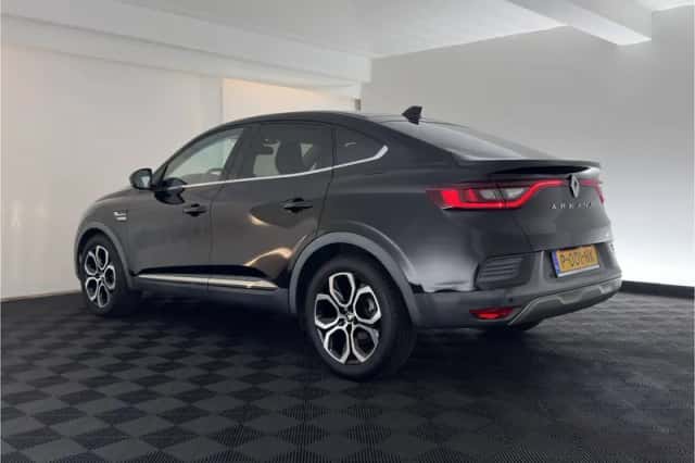 Renault Arkana (2022) thumbnail 5