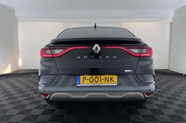 Renault Arkana (2022) thumbnail 6