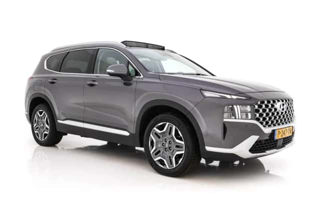 Hyundai Santa Fe (2022) thumbnail 1