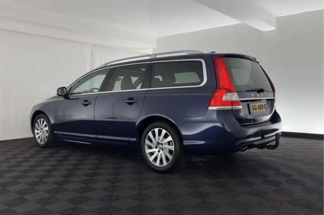 Volvo V70 (2015) thumbnail 5
