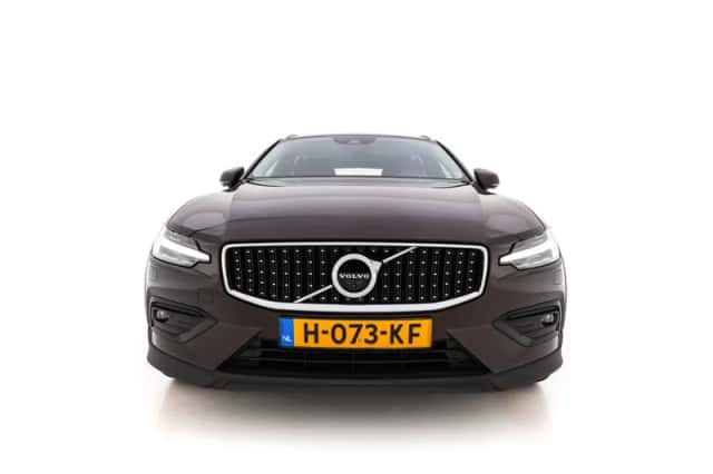 Volvo V60 (2020) thumbnail 3