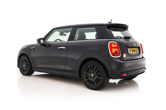 MINI Mini Electric (2022) thumbnail 5