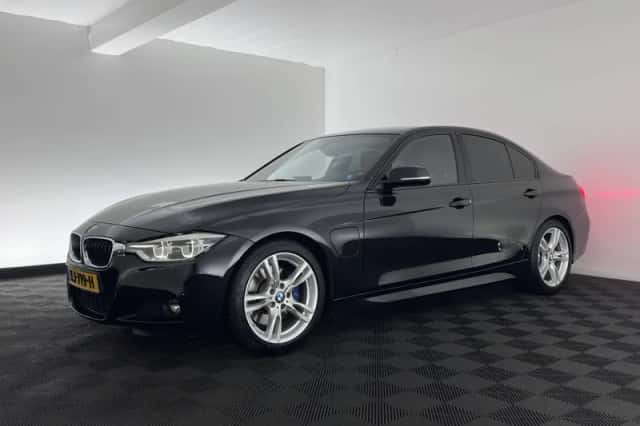 BMW 3-Serie (2016) thumbnail 4