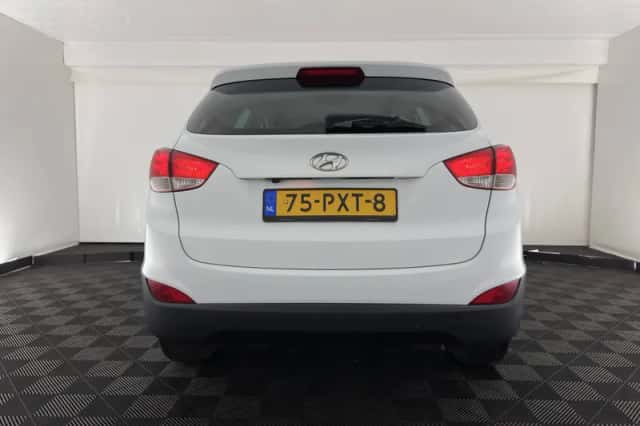 Hyundai ix35 (2011) thumbnail 6