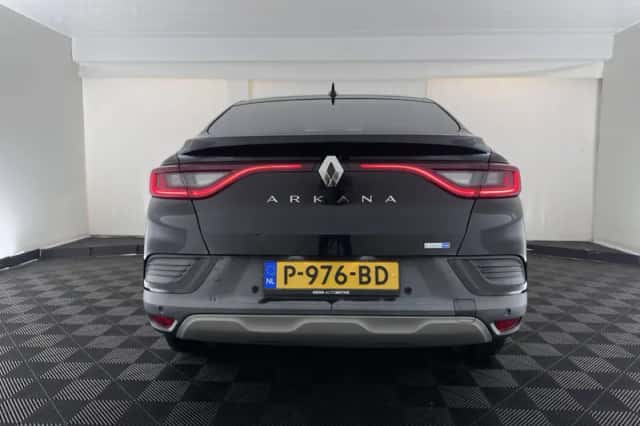 Renault Arkana (2022) thumbnail 6