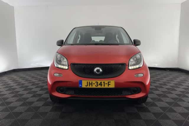 Smart Forfour (2016) thumbnail 3