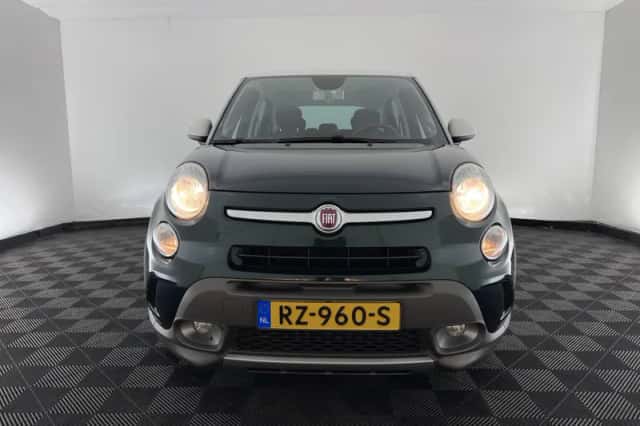 Fiat 500L (2015) thumbnail 3