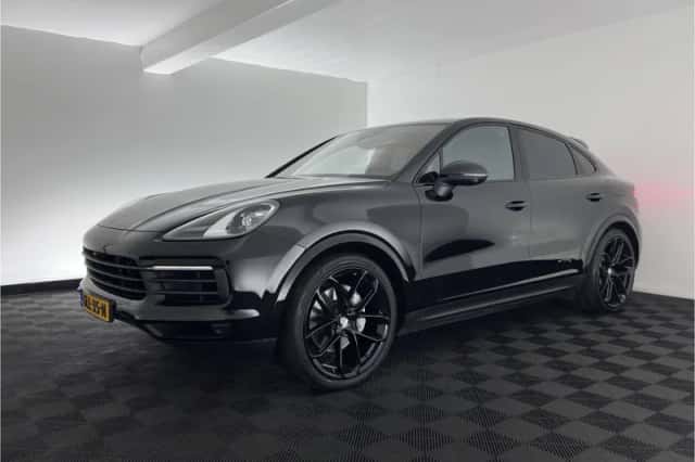 Porsche Cayenne Coupé (2022) thumbnail 4